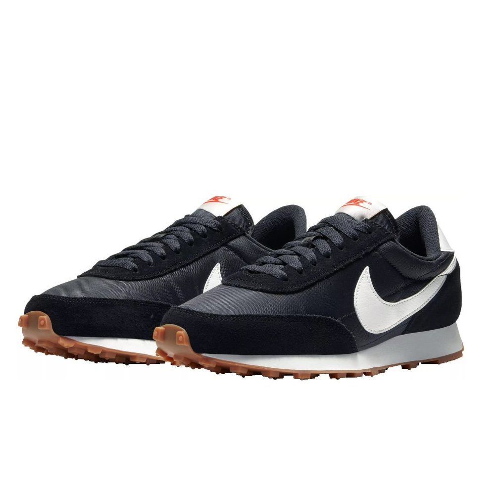 0189 NWT Nike Women’s DBreak Shoes - Picture 2 of 5